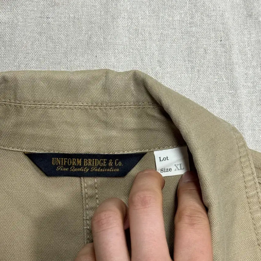 [SOLD OUT] 유니폼브릿지 베이지 사파리 유틸리티 자켓 XL