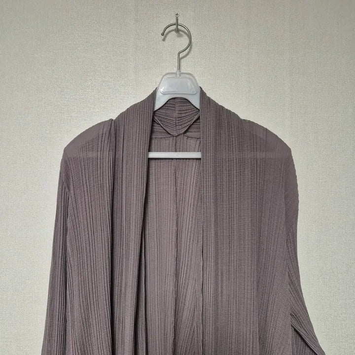 [SOLD OUT] BOETTI 플리츠 롱 가디건 퍼플