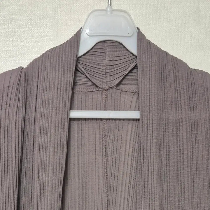 [SOLD OUT] BOETTI 플리츠 롱 가디건 퍼플