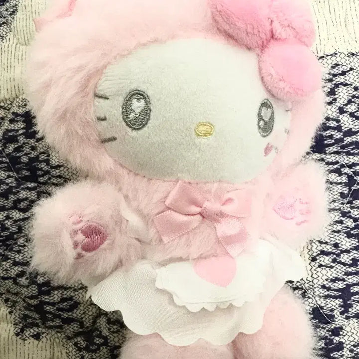 [BUNJANG] Sanrio Hello Kitty Heart Maid Keyring Milky Koneko / [정품] 산리오 헬로키티 하트 메이드 키링 밀키코네코
