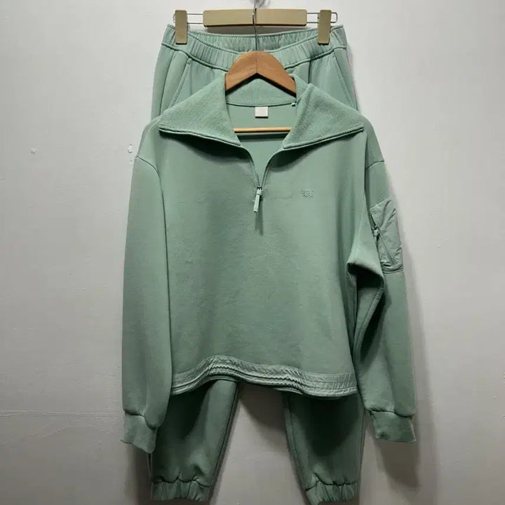 [SOLD OUT] 코오롱 M 여성 민트색 하프집업 트레이닝복 세트