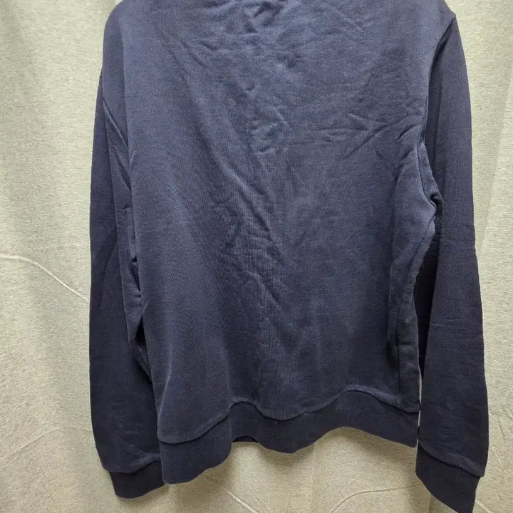 [SOLD OUT] 몽클레어 네이비 로고 맨투맨