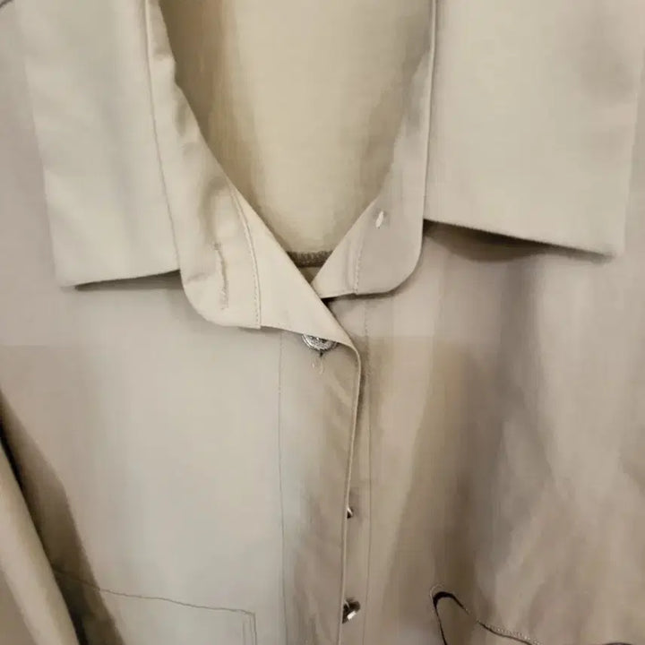 [BUNJANG] Beige Heart Printed Short Jacket / 베이지 하트 프린팅 숏 자켓