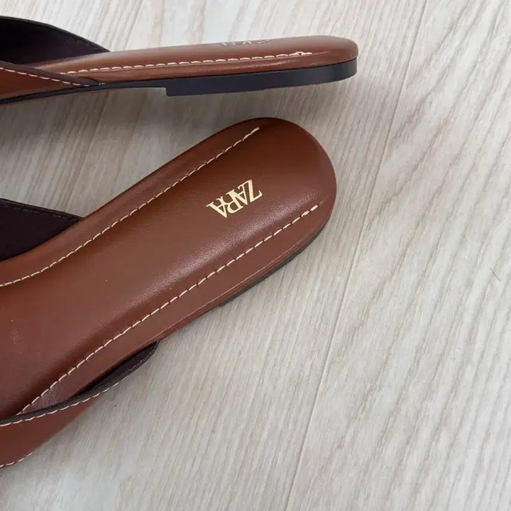 [BUNJANG] ZARA Slippers / 자라 슬리퍼