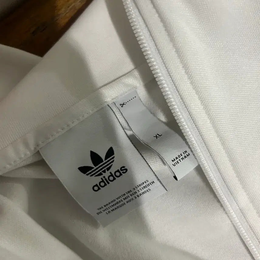 [SOLD OUT] 아디다스 베켄바우어 트랙탑 져지 화이트