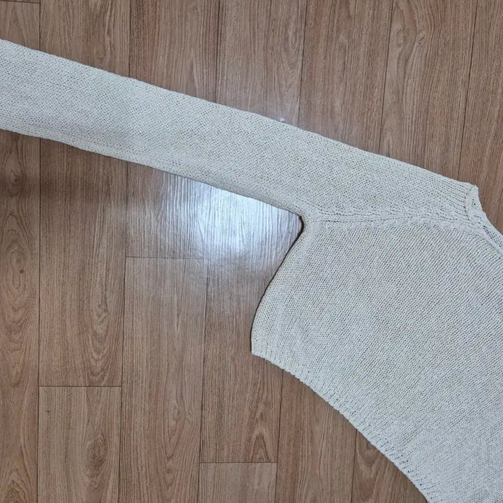 [SOLD OUT] 망고매니플리즈 네프 린넨 니트 neff linen knit 크롭