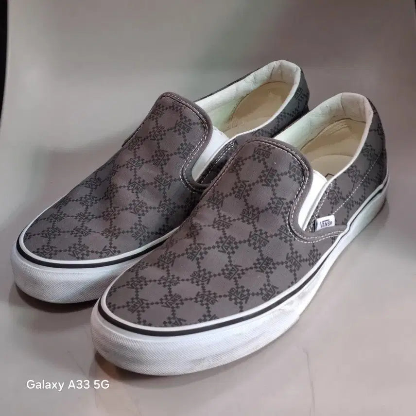 [BUNJANG] Vans Monogram Classic Slip-On Shoes / 반스 모노그램 클래식 슬립온 270mm