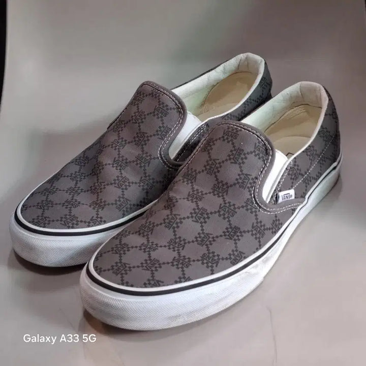 [BUNJANG] Vans Monogram Classic Slip-On Shoes / 반스 모노그램 클래식 슬립온 270mm