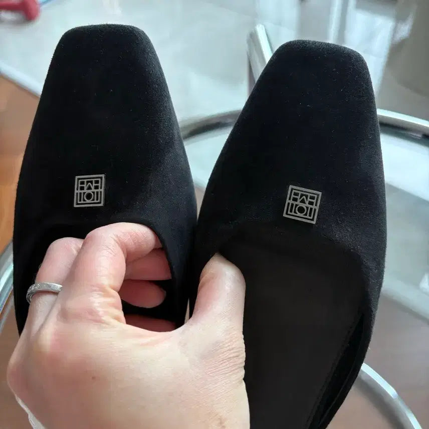 [BUNJANG] Toteme Suede Mules / 토템 스웨이드 뮬 36