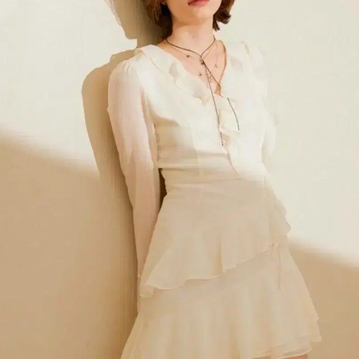 [BUNJANG] Oh L Asymmetric Ruffle Mini Dress Ivory / 오앨 ASYMMETRIC RUFFLE MINI DRESS_IVORY