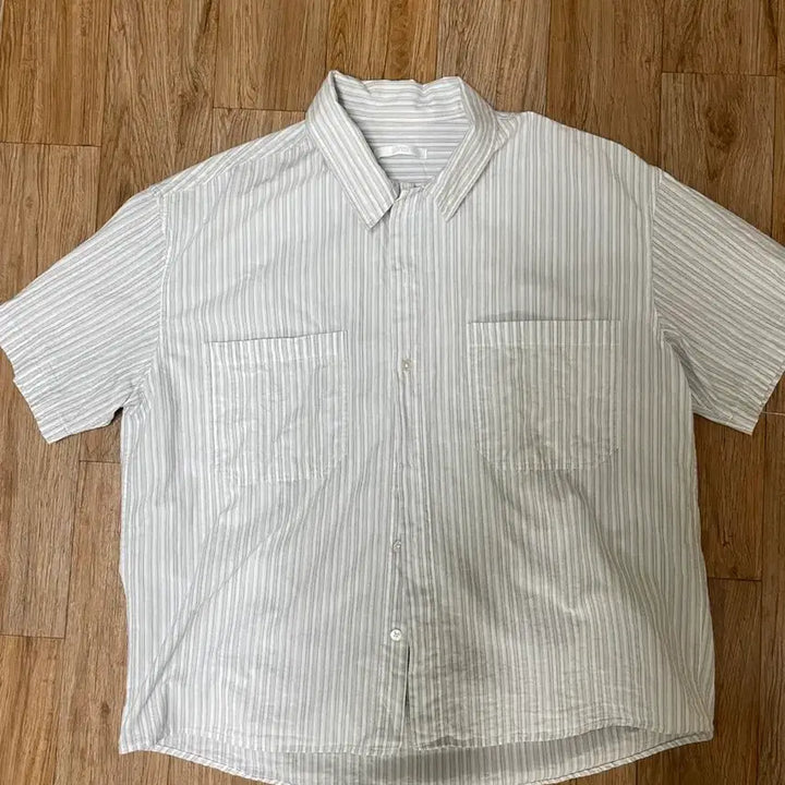 [SOLD OUT] 다이브인 스트라이프 반팔셔츠 하프셔츠 1사이즈