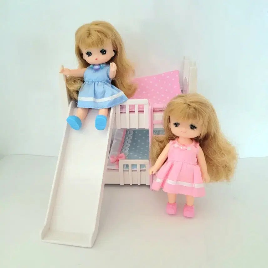 [BUNJANG] Takara Tomy Licca-chan Little Licca Miki Maki Doll and Bunk Bed Set / 타카라토미 리카짱 쌍둥이 동생 리틀리카 미키 마키 인형 이층침대 세트