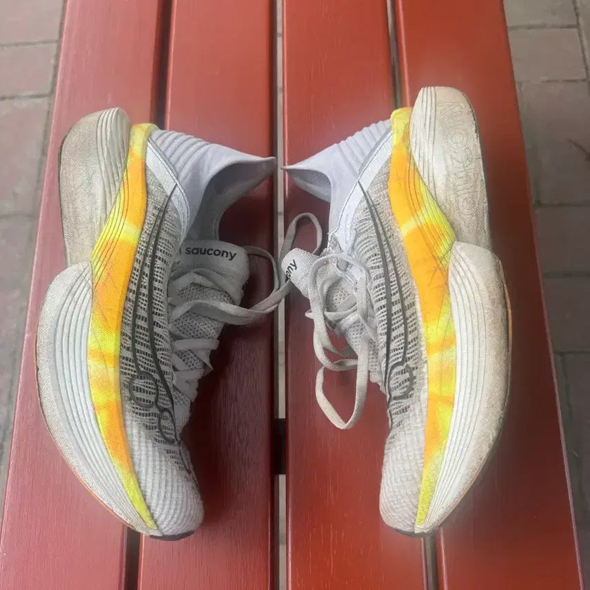 [BUNJANG] Saucony Endorphin Elite 2 Running Shoes / 써코니 엔돌핀 엘리트2