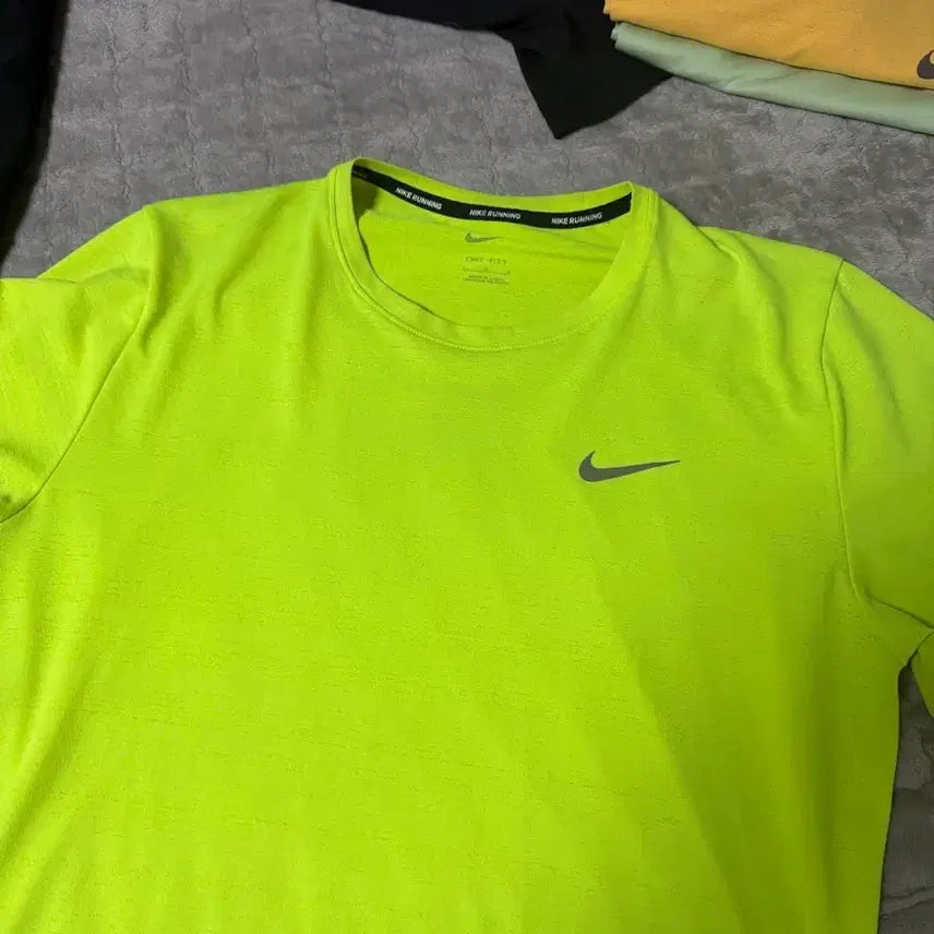 [BUNJANG] Nike Dri-FIT Running T-Shirt (L) / 나이키 러닝 반팔 L