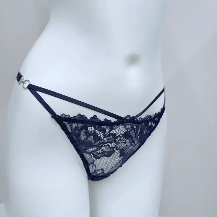 [BUNJANG] Imported Lace Metal Ring Thong - Navy / [새상품] 수입 레이스 금속고리 티팬티 / S / 네이비