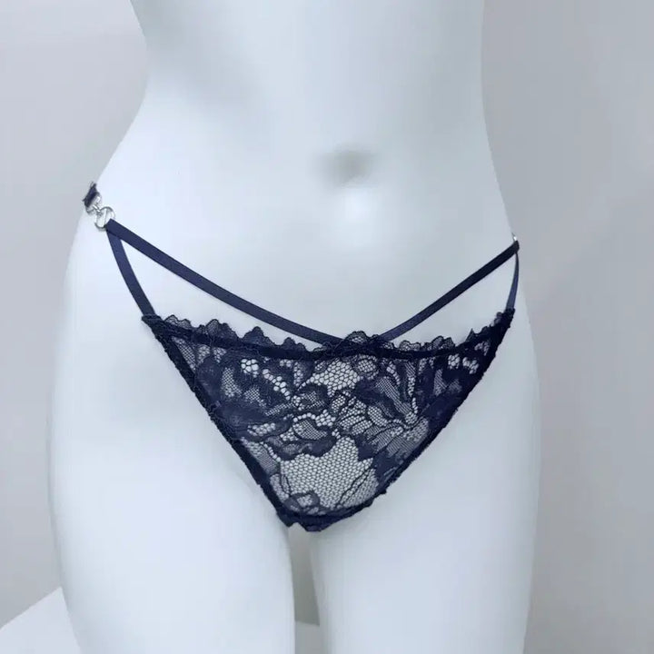[BUNJANG] Imported Lace Metal Ring Thong - Navy / [새상품] 수입 레이스 금속고리 티팬티 / S / 네이비