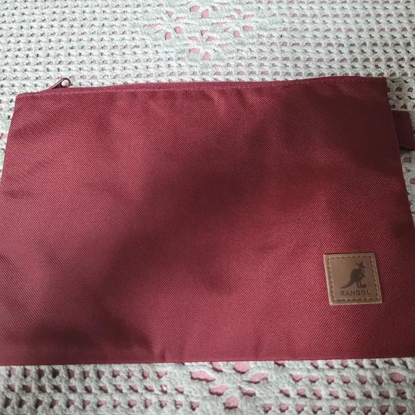[BUNJANG] Kangol Clutch Bag / 캉골 클러치