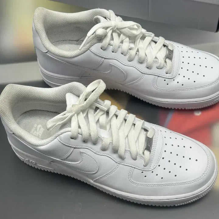 [BUNJANG] Nike Air Force White Sneakers 280mm / 에어포스 화이트 280mm