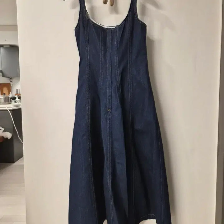 [SOLD OUT] H&amp;M 코르셋 라인 데님 미디 원피스 (EUR 34)
