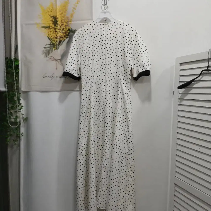 [BUNJANG] ANDYOU Dot Pattern Long Dress / 비에이유바이브라앤드앤유.도트 패턴롱 원피스(1)    55.사용감없음