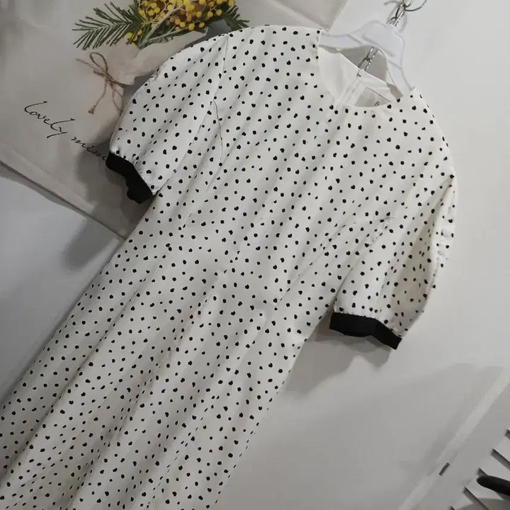 [BUNJANG] ANDYOU Dot Pattern Long Dress / 비에이유바이브라앤드앤유.도트 패턴롱 원피스(1)    55.사용감없음