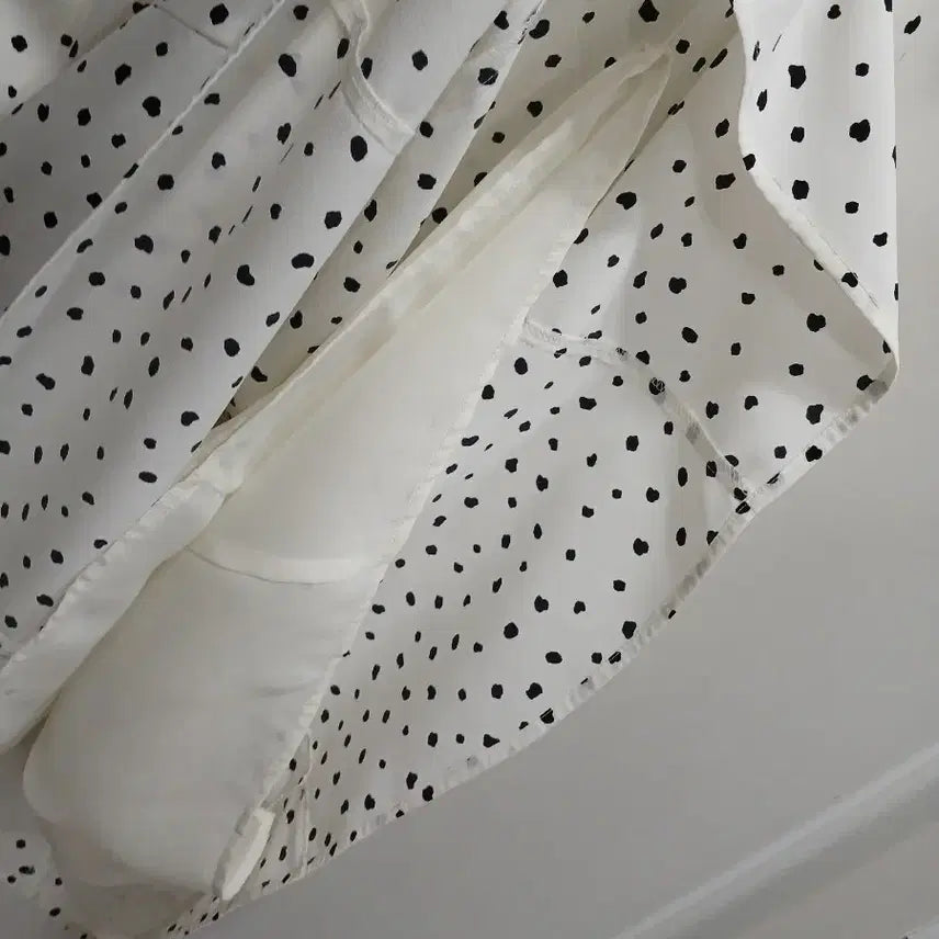 [BUNJANG] ANDYOU Dot Pattern Long Dress / 비에이유바이브라앤드앤유.도트 패턴롱 원피스(1)    55.사용감없음
