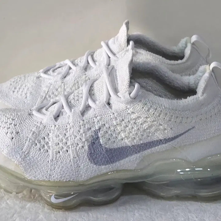 [BUNJANG] Nike Air VaporMax 2023 Flyknit White Metallic Silver Running Shoes / [240] 나이키 에어 베이퍼맥스2023 FK 화이트메탈릭실버