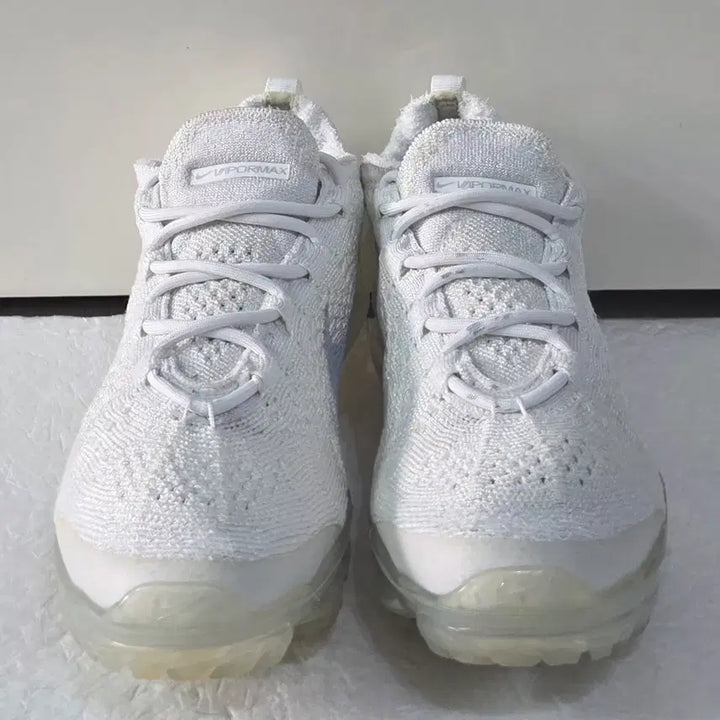 [BUNJANG] Nike Air VaporMax 2023 Flyknit White Metallic Silver Running Shoes / [240] 나이키 에어 베이퍼맥스2023 FK 화이트메탈릭실버
