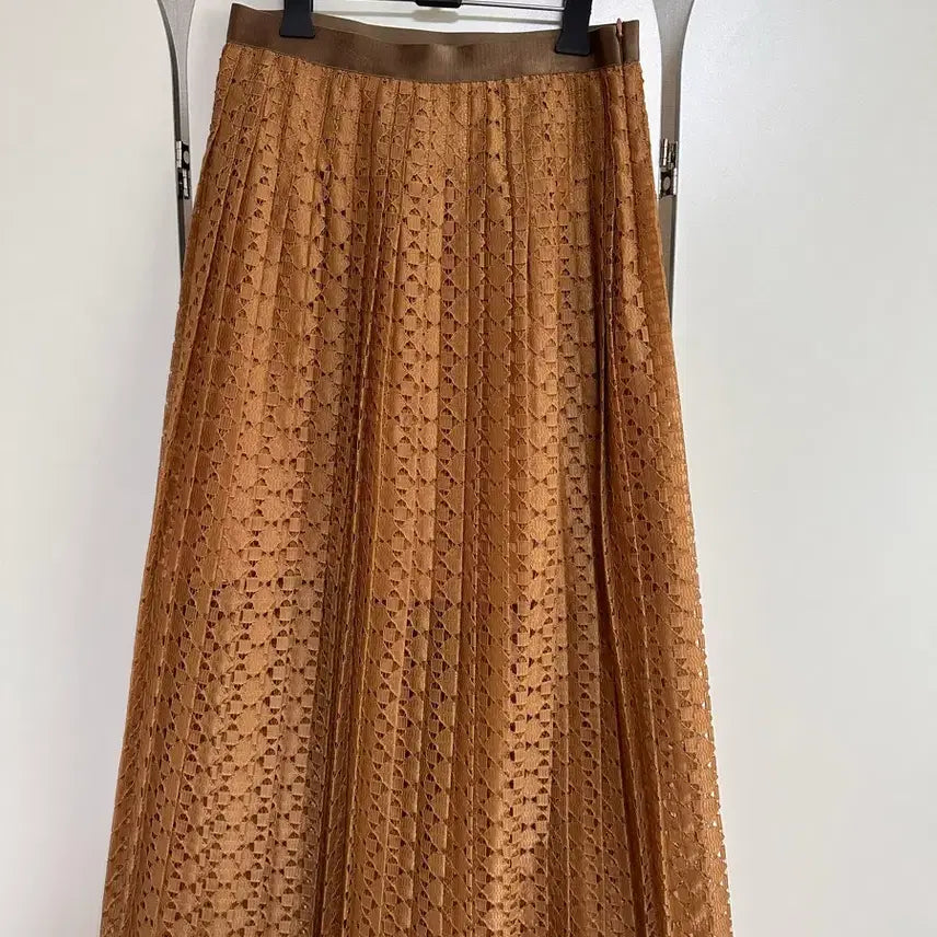 [SOLD OUT] 미샤 레이스 플리츠 스커트 브라운 골드 55 컨디션최상