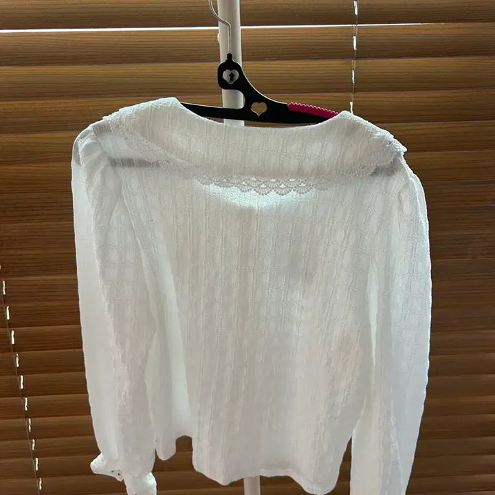 [BUNJANG] White Lace Collar Blouse / 화이트 레이스 카라 블라우스