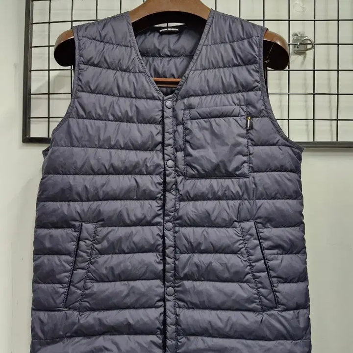 [BUNJANG] National Geographic Calis Light Down Vest / 95M 내셔널지오그래픽 칼리스 라이트 다운 조끼 베스트.