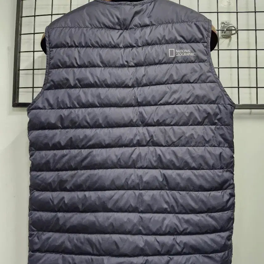 [BUNJANG] National Geographic Calis Light Down Vest / 95M 내셔널지오그래픽 칼리스 라이트 다운 조끼 베스트.