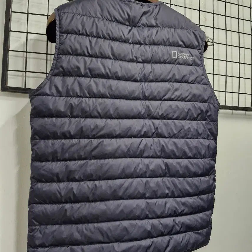 [BUNJANG] National Geographic Calis Light Down Vest / 95M 내셔널지오그래픽 칼리스 라이트 다운 조끼 베스트.