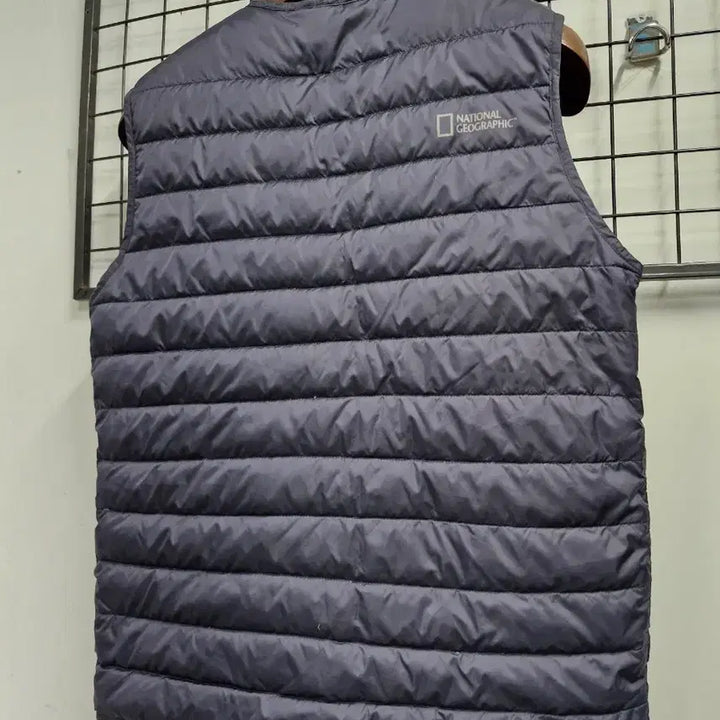 [BUNJANG] National Geographic Calis Light Down Vest / 95M 내셔널지오그래픽 칼리스 라이트 다운 조끼 베스트.