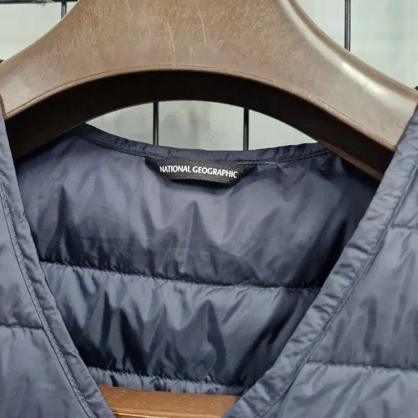 [BUNJANG] National Geographic Calis Light Down Vest / 95M 내셔널지오그래픽 칼리스 라이트 다운 조끼 베스트.