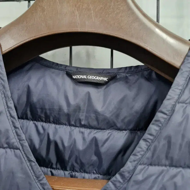 [BUNJANG] National Geographic Calis Light Down Vest / 95M 내셔널지오그래픽 칼리스 라이트 다운 조끼 베스트.