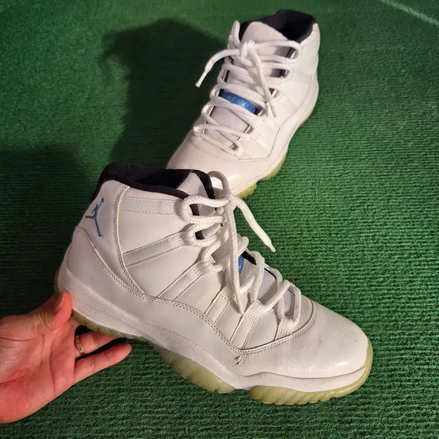 [BUNJANG] Nike Air Jordan 11 Legend Blue Sneakers (265mm) / (265)나이키 에어 조던 11 레전드 블루