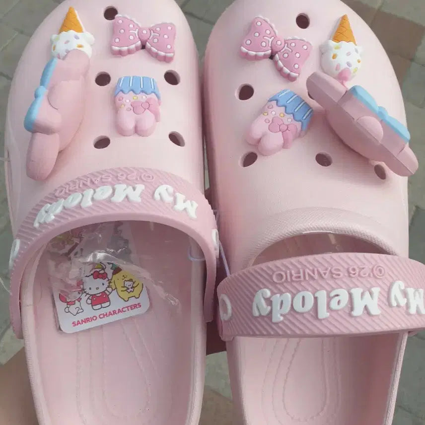 [SOLD OUT] 240 마이멜로디 지비츠 크록스 팝니다