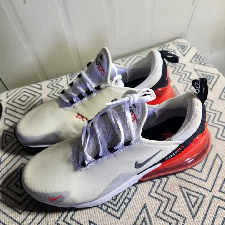 [BUNJANG] Nike Air Max 270 Golf Shoes White/Red / 나이키 에어맥스 270 골프화 화이트/레드 미착용