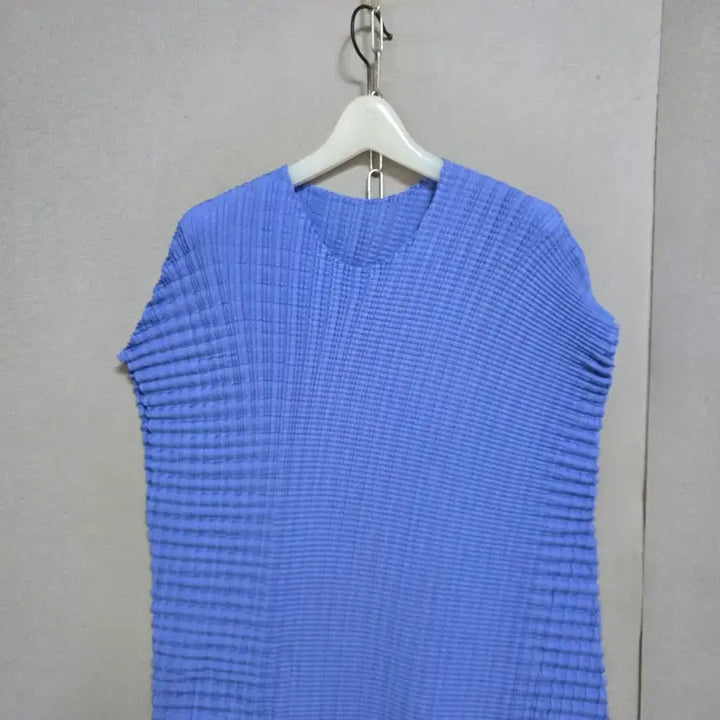[BUNJANG] Pleats Me Blue Unbalanced Dress FF / 플리츠미 언바란스한 블루 원피스 FF   n4353