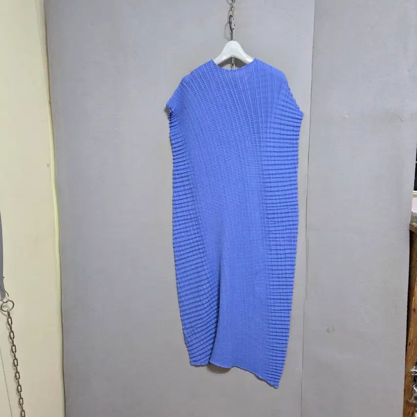 [BUNJANG] Pleats Me Blue Unbalanced Dress FF / 플리츠미 언바란스한 블루 원피스 FF   n4353