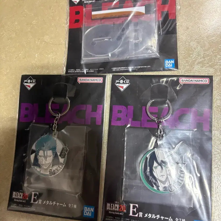 [BUNJANG] Bleach 20th Anniversary Ichiban Kuji E Prize Metal Charm Set (Grinjam, Ulquiorra) / 블리치 20주년 제일복권 E상 메탈챰 그림죠 우르키오라 일괄