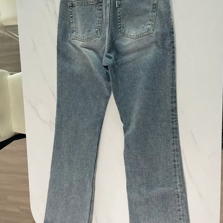 [BUNJANG] Dunst Semi Bootcut Denim (Light Blue) / 던스트 세미 부츠컷 데님 라이트 블루
