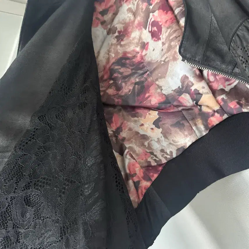 [BUNJANG] BNX Vintage Lambskin Leather Jacket with Lace Detail / BNX 양가죽 빈티지 자켓 레이스 포인트