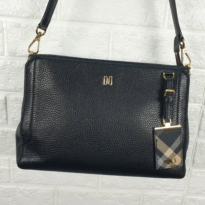 [BUNJANG] DAKS DD Logo Cowhide Shoulder Bag / 닥스 DD로고 소가죽 숄더백