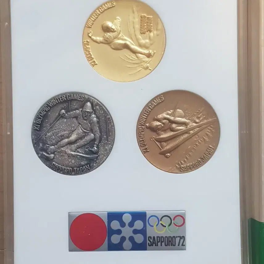 [BUNJANG] 1972 Sapporo Winter Olympics Commemorative Medal Set / 일본 사포루 올림픽 메달 세트