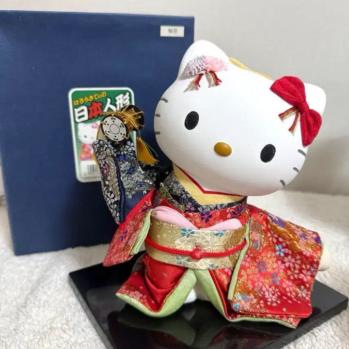 [BUNJANG] Vintage Hello Kitty Kimono Porcelain Figurine / 고전키티 기모노 도자기 피규어