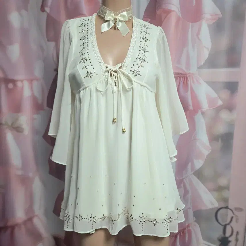 [BUNJANG] INGNI V-Neck Blouse / INGNI 잉그니 여신 브이넥 블라우스