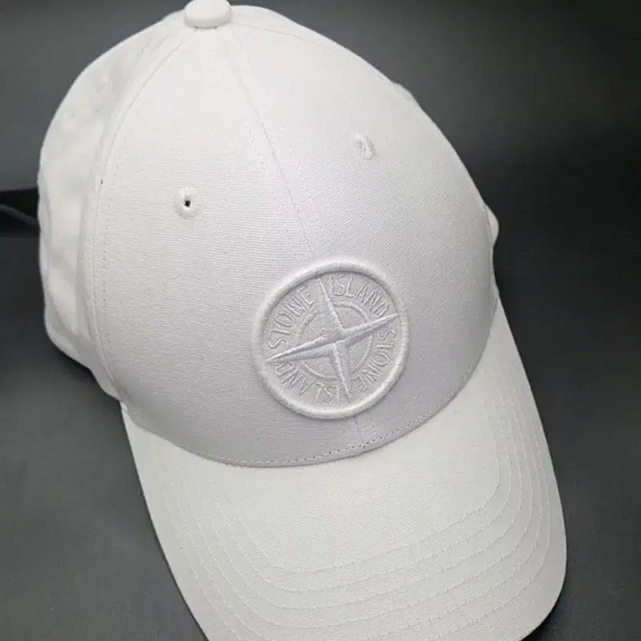 [BUNJANG] Stone Island White Cotton Logo Patch Ball Cap / 스톤아일랜드 볼캡 <새상품>