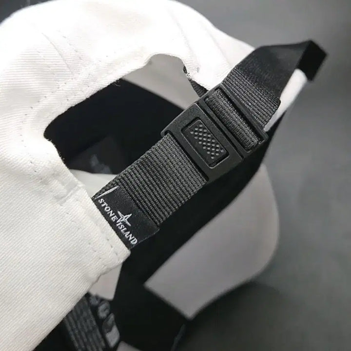 [BUNJANG] Stone Island White Cotton Logo Patch Ball Cap / 스톤아일랜드 볼캡 <새상품>